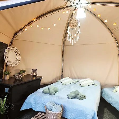 Glamping Roznov Hotel Roznov pod Radhostem Exterior photo